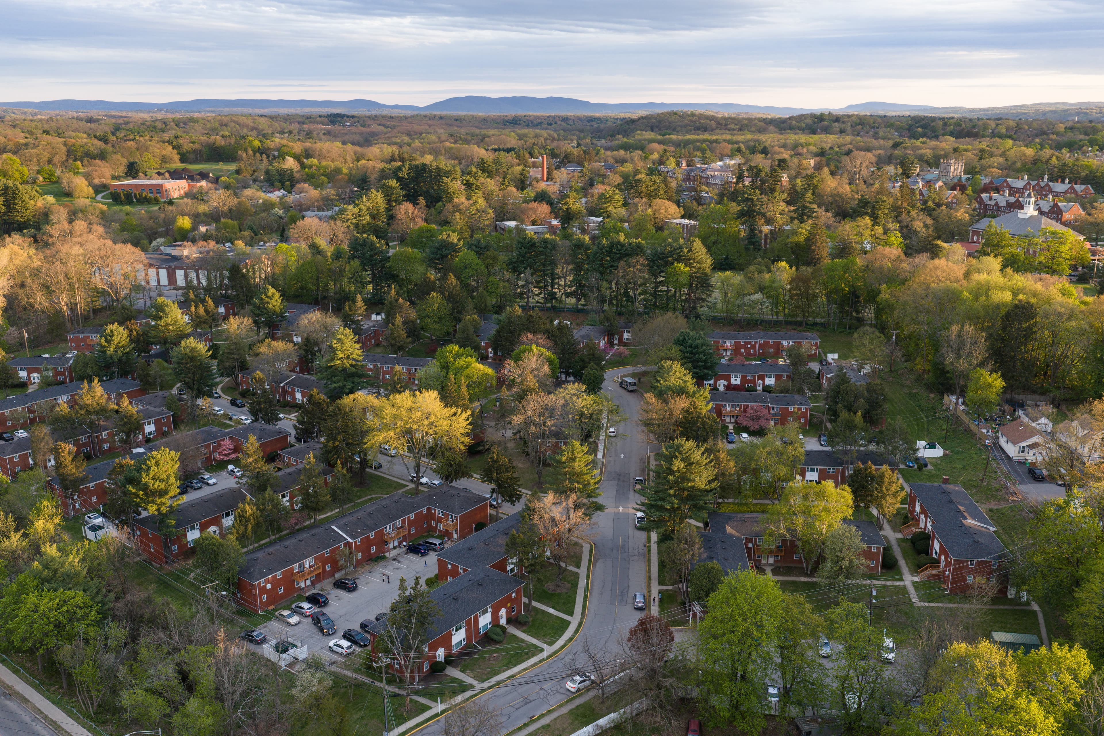 Manchester Gardens apartment community aerial view